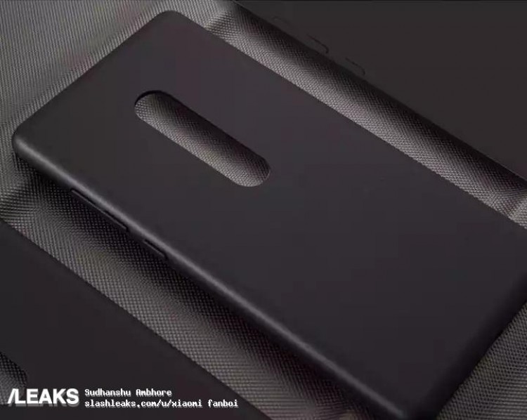 Изображение чехла смартфона Redmi K20 свидетельствует о тройной камере, размещенной по центру тыльной панели